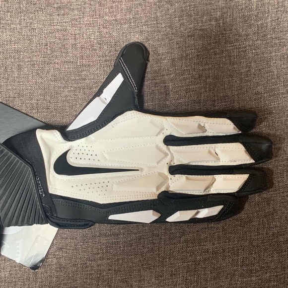 Nike D-Tack Lineman Football Gloves (Size Medium) - Picture 7 of 9